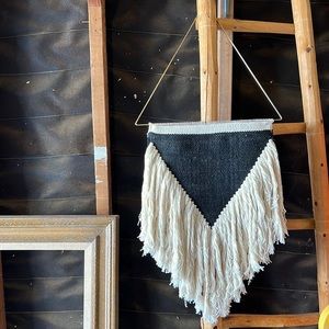 Macrame wall hanging